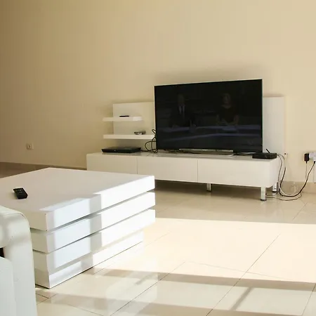 Apartment Residencial Las Lomas 1 *